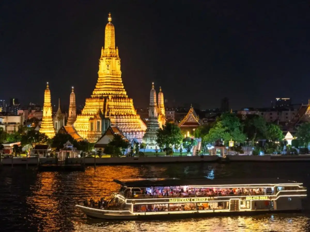 Exclusive Meridian Dinner Cruise in Bangkok from ICONSIAM