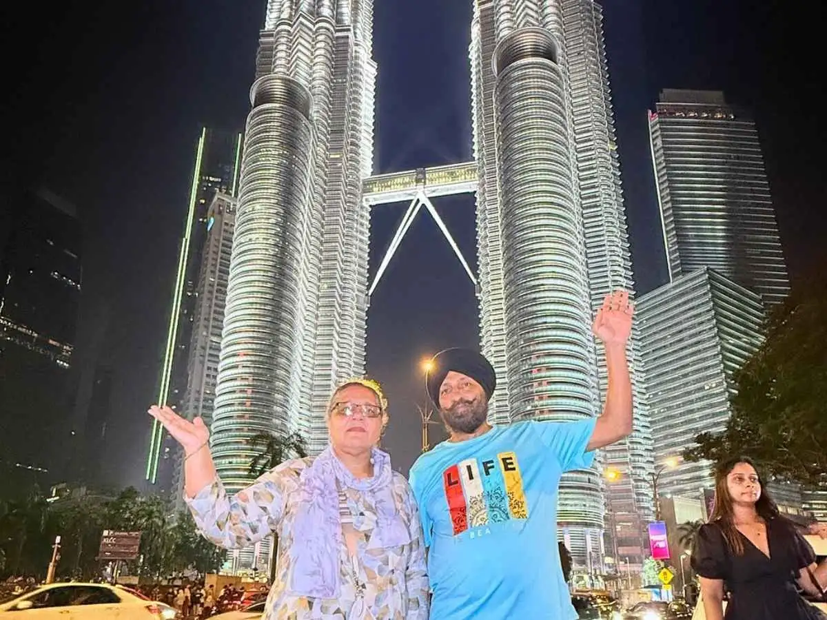 Best Private KL Night Tour with KL Tower Fountain Show