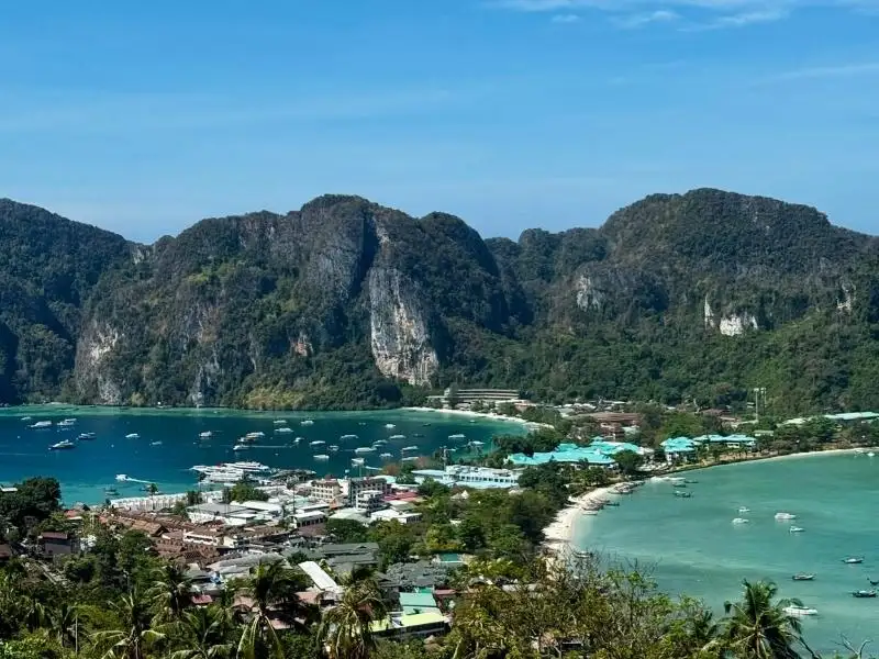 Ton Sai Bay