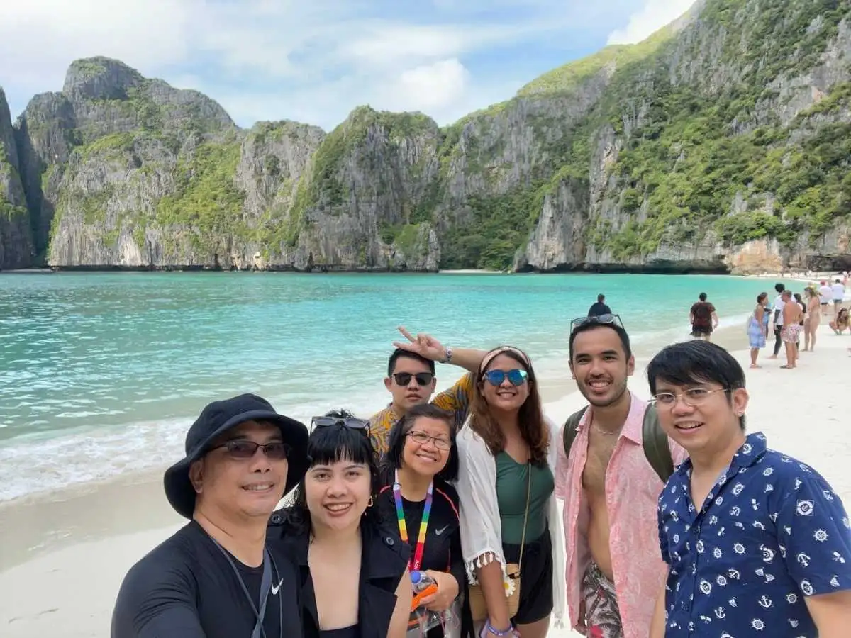 Phi Phi and Maya Bay Premium Tour with Stunning Khai Islands